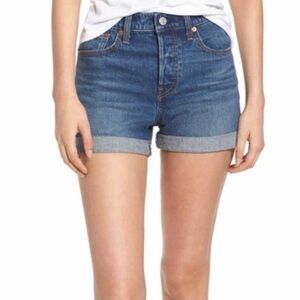 Levi’s Button Fly Cuffed Wedgie Denim Shorts 28